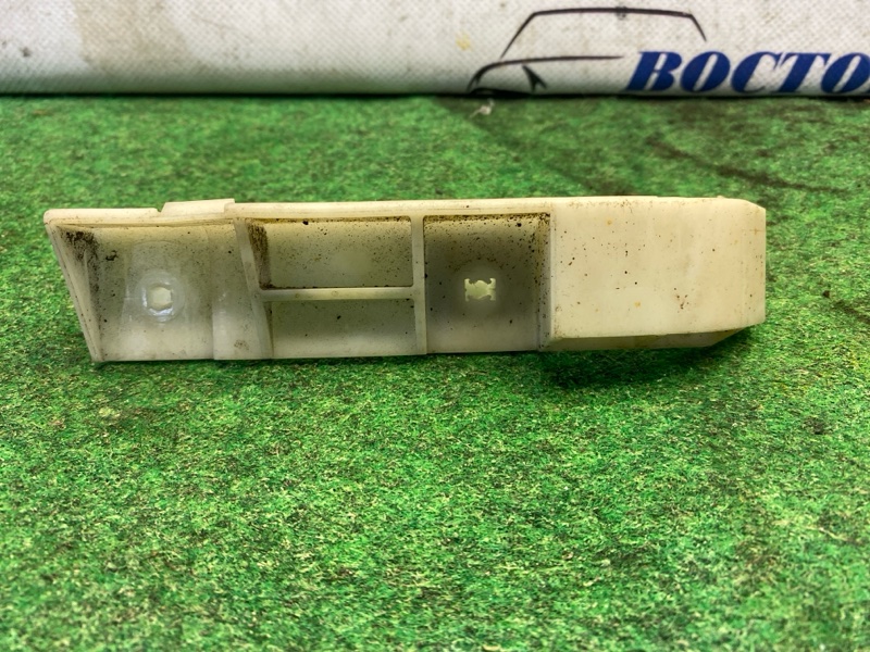 Клипса бампера Nissan March AK12 зад лев