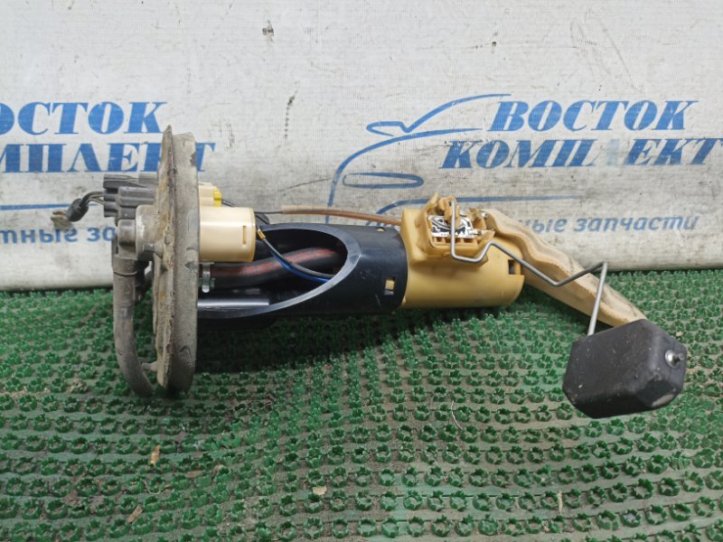 Насос топливный Honda Life Dunk 2001 JB3 E07Z