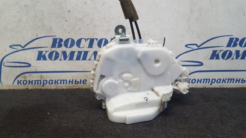 Замок дверной Honda Stream 2007 RN8 R20A перед прав