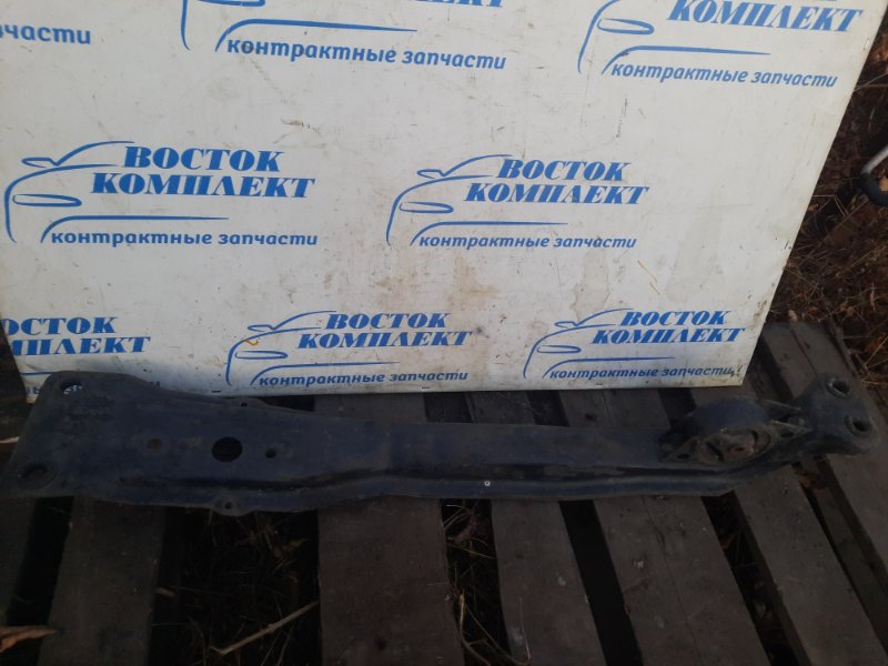 Балка продольная Nissan Bluebird EU14 SR18DE