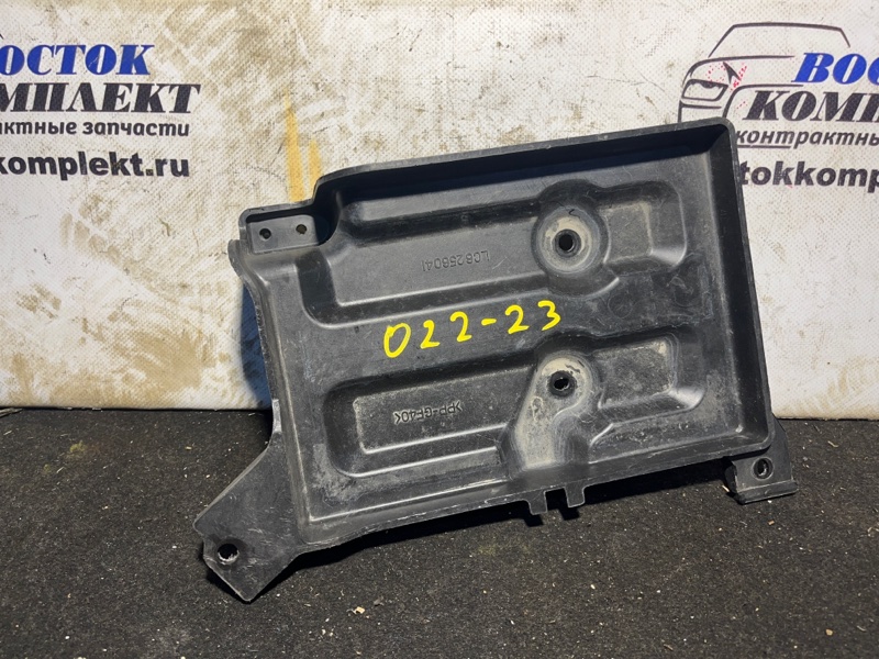 Полка под аккумулятор Mazda MPV 2004 LW3W L3-DE