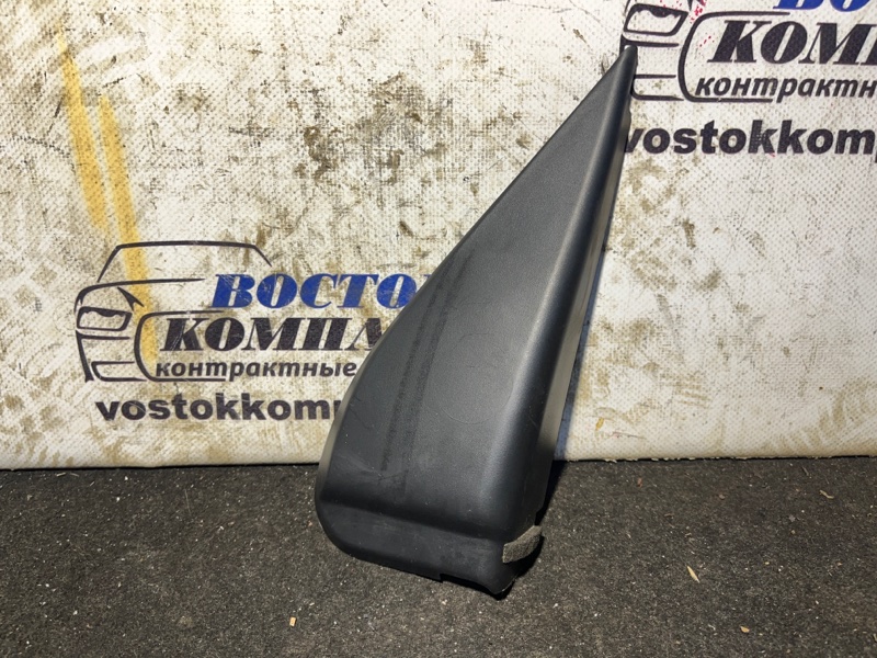 Уголок крыла Nissan Cube 2004 BZ11 CR14DE прав