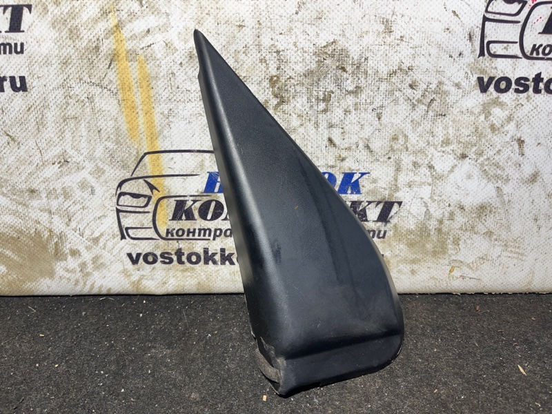 Уголок крыла Nissan Cube 2004 BZ11 CR14DE лев