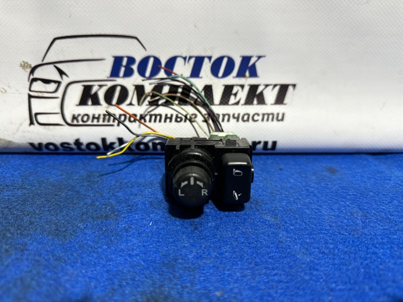 Блок управления зеркалами Nissan Cima HF50 VQ30DET