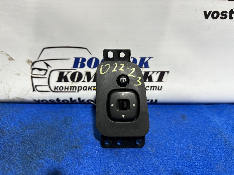 Блок управления зеркалами Mazda MPV 2004 LW3W L3-DE