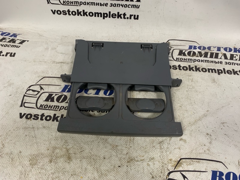 Подстаканник Mitsubishi Dingo CQ2A 4G15