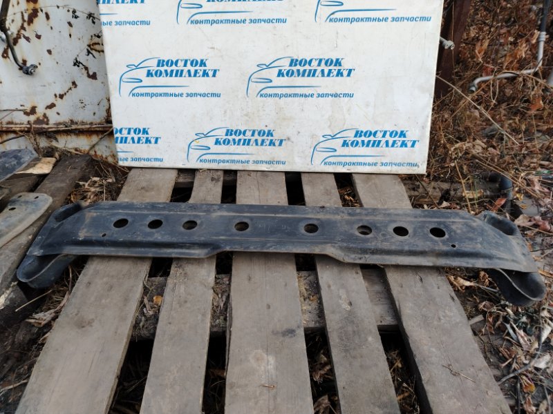 Балка поперечная Mitsubishi Pajero V93W 6G72