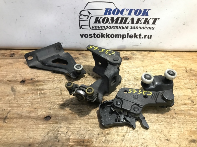 Ролик двери Honda Freed GB3 L15A зад лев