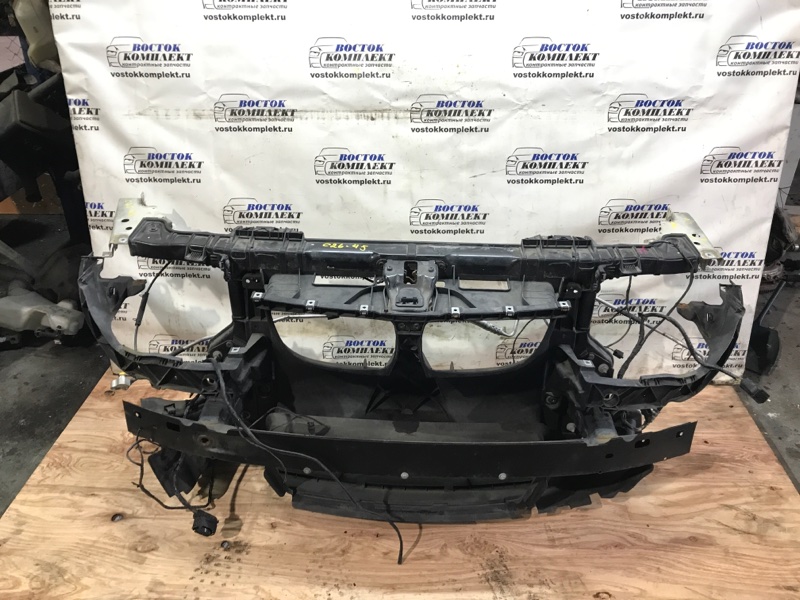 Рамка радиатора BMW 118I E46 N461320BY