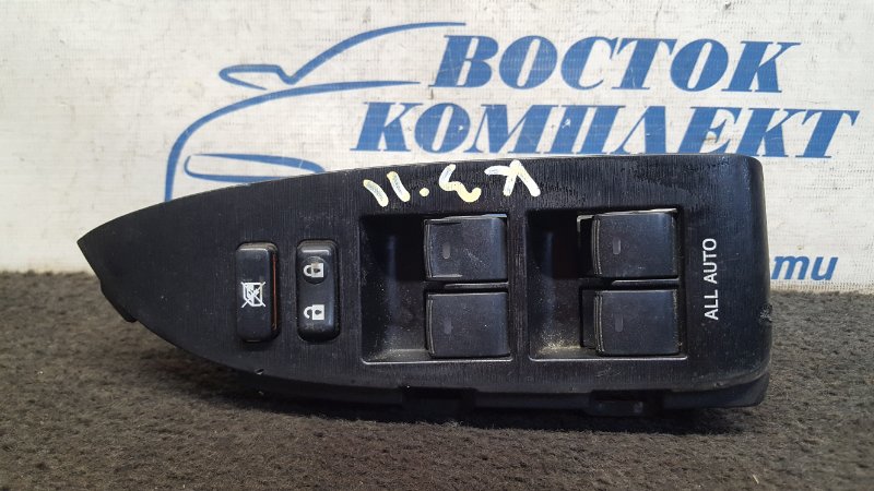 Блок управления стеклоподъемниками Toyota Prius ZVW30 2ZR-FXE перед прав