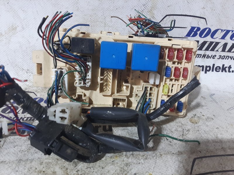 Блок предохранителей Mitsubishi Pajero Mini H58A 4A30-T