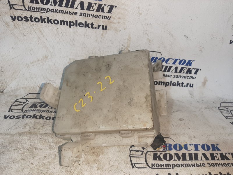 Блок предохранителей Nissan Cube BGZ11 CR14DE