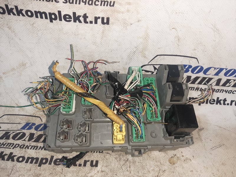 Блок предохранителей Honda Odyssey 2002 RA6 F23A