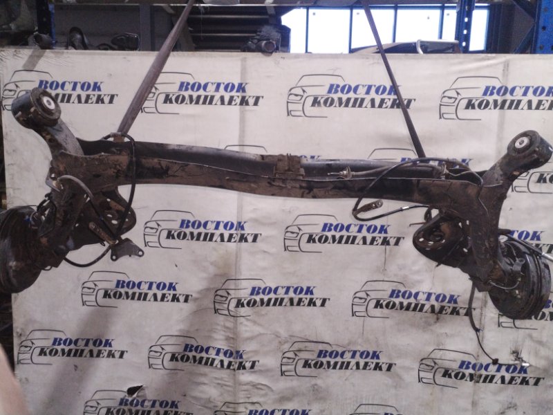 Балка подвески Honda Fit Shuttle 2011 GP2 LDA зад