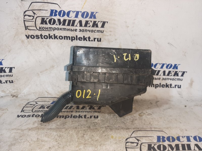 Блок предохранителей Nissan Serena 2003 TC24 QR20DE