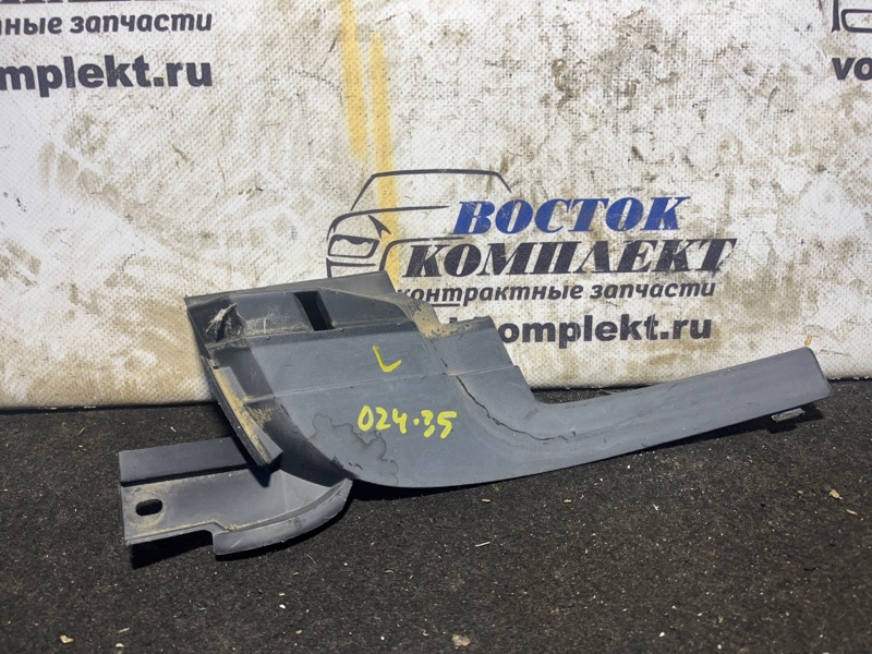 Решетка под лобовое стекло Honda Mobilio GB1 L15A лев