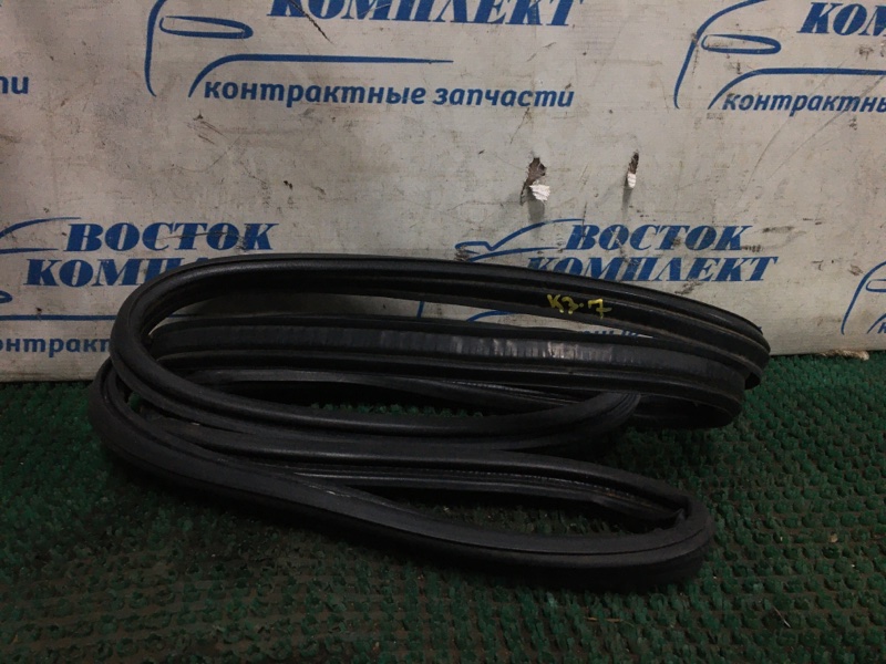 Резинка уплотнительная Honda Life Dunk 2001 JB3 E07Z