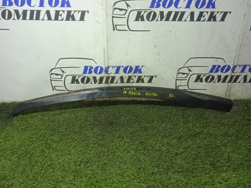 Ветровик Mazda Axela BL5FW ZY-VE перед лев