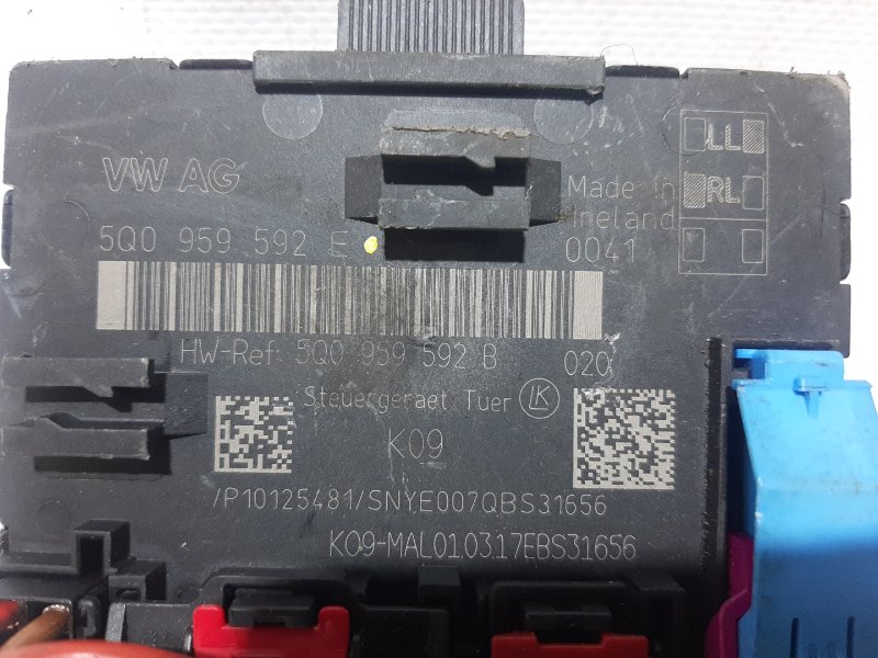 Блок управления дверьми Volkswagen Golf 2017 5G1 CHHA