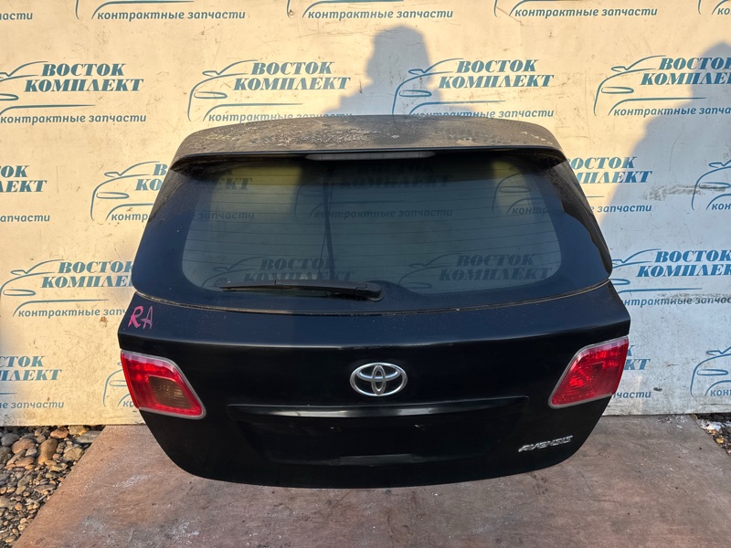 Дверь задняя багажника Toyota Avensis 2011 ZRT272 3ZR-FAE