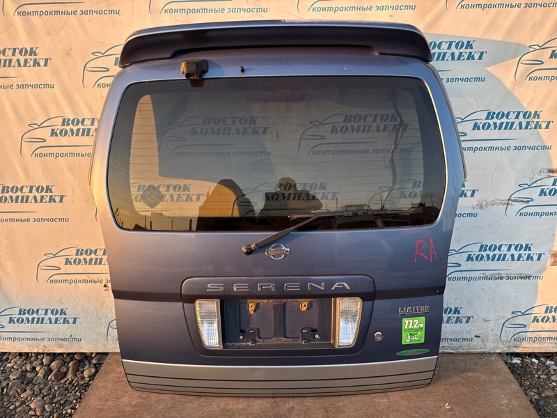 Дверь задняя багажника Nissan Serena PNC24 SR20DE