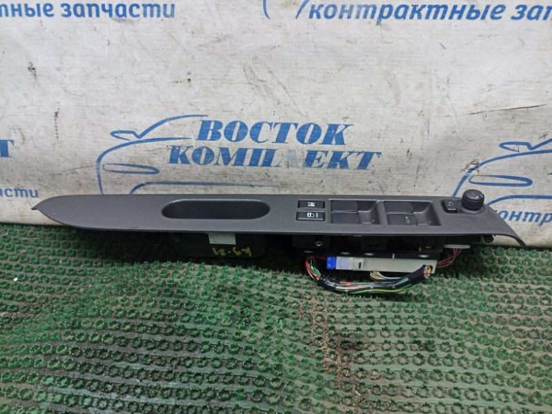 Блок управления стеклоподъемниками Suzuki Splash XB32S K12B перед прав