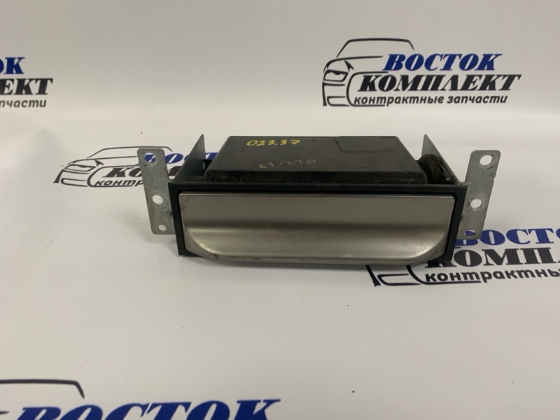 Бардачок Nissan X-Trail NT30 QR20DE