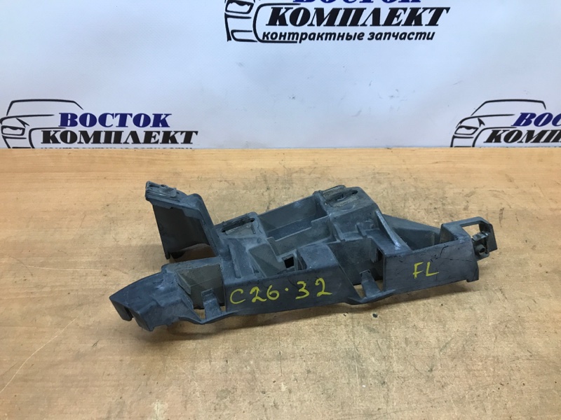 Клипса бампера Peugeot 307 VF33ENFU 10FX60 перед лев