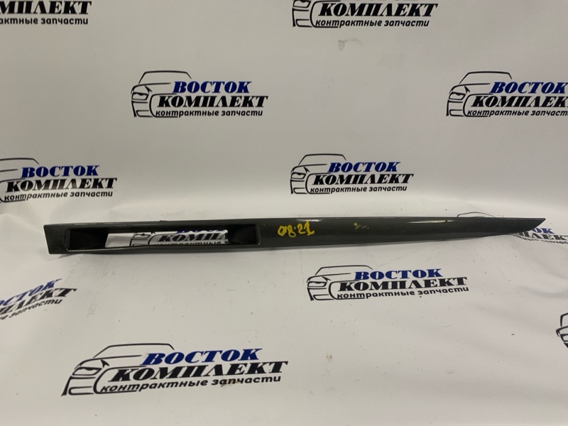 Накладка пластиковая в салон Mazda Axela BKEP LF-DE