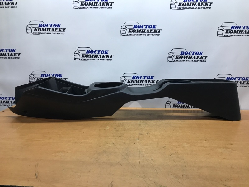 Подлокотник Honda Fit GE6 L13A
