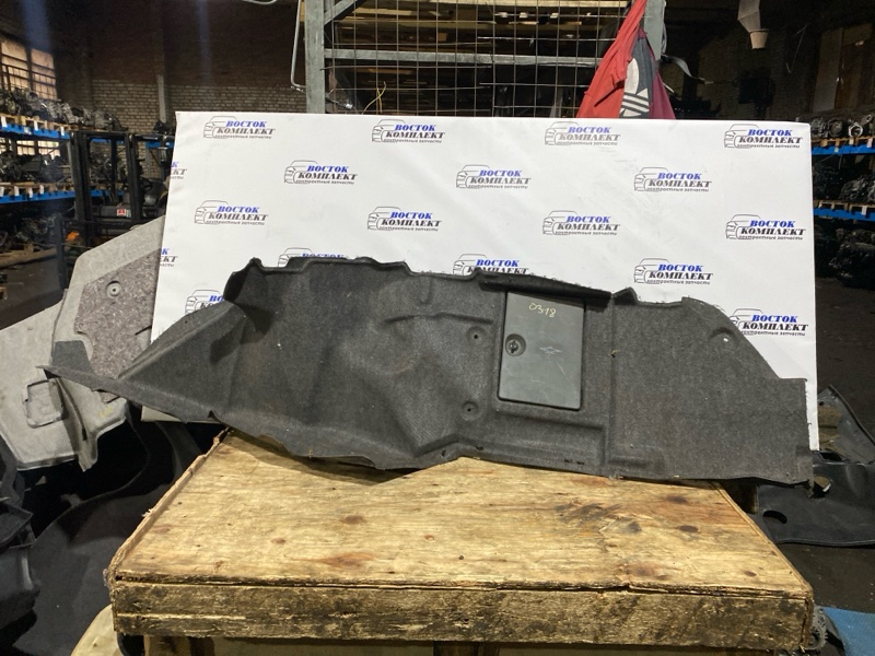 Обшивка багажника Honda Saber UA5 J32A прав