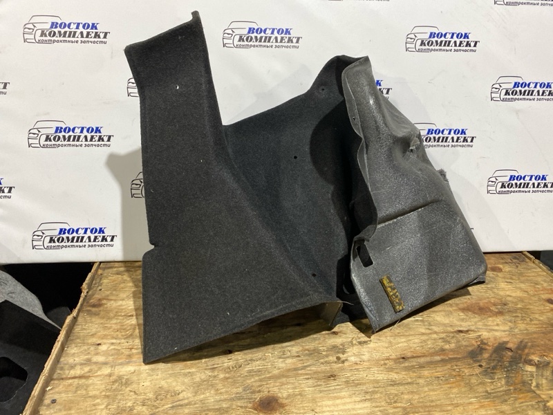 Обшивка багажника Suzuki SX4 YC11S M15A прав