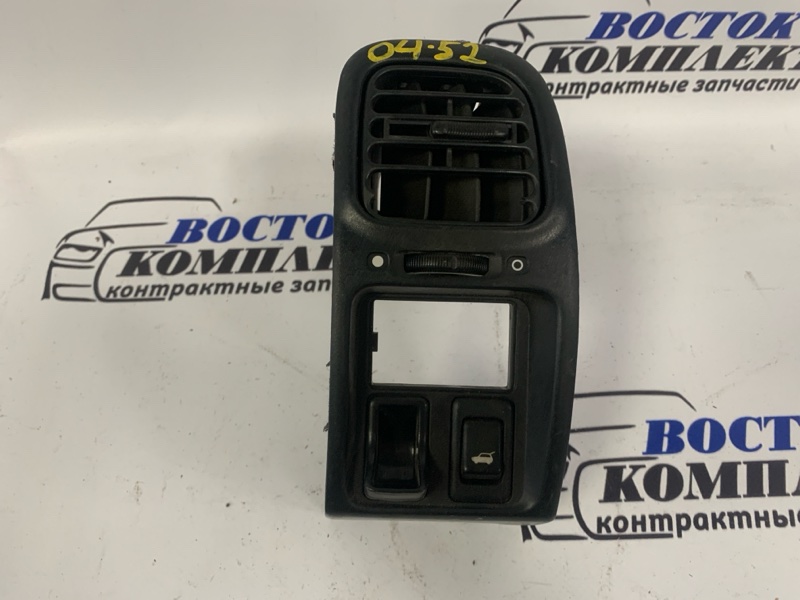 Дефлектор Nissan Avenir PNW10 SR20DET прав