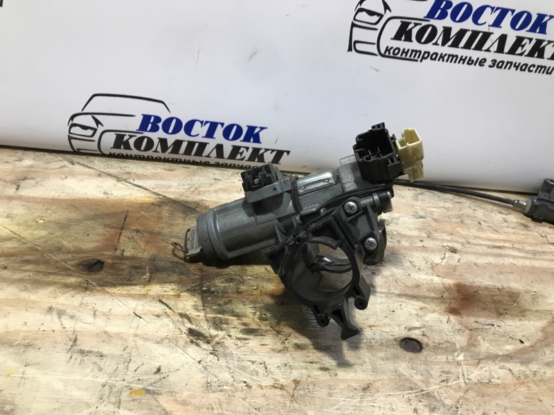 Замок зажигания Daihatsu Hijet 2004 S331V