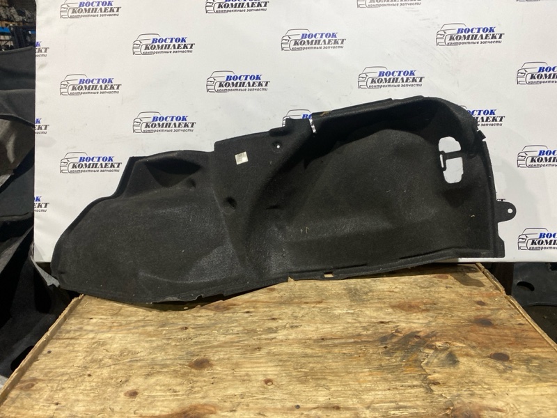 Обшивка багажника Toyota Crown 2002 JZS173 1JZ-GE прав