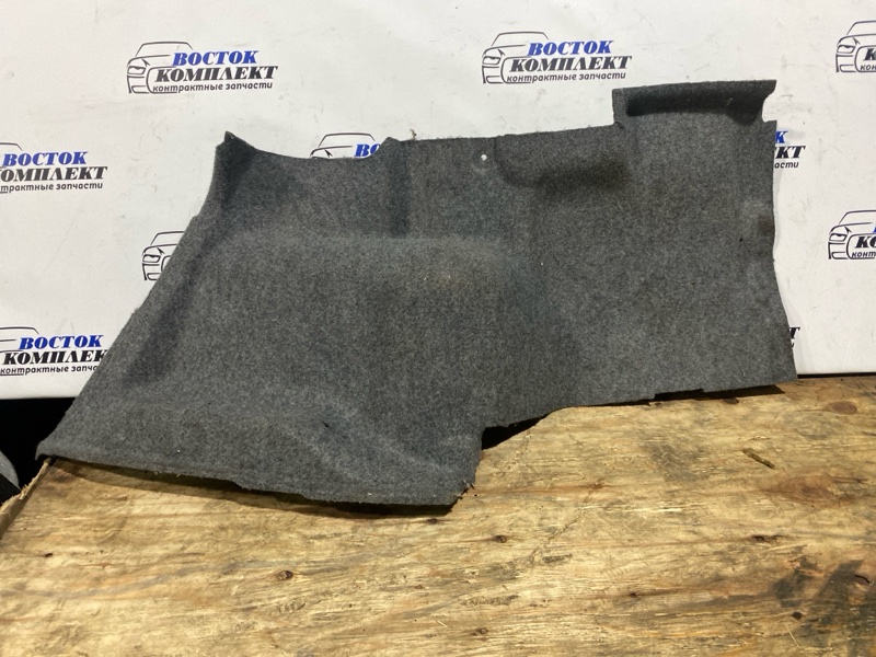 Обшивка багажника BMW 325i E46 M54 прав