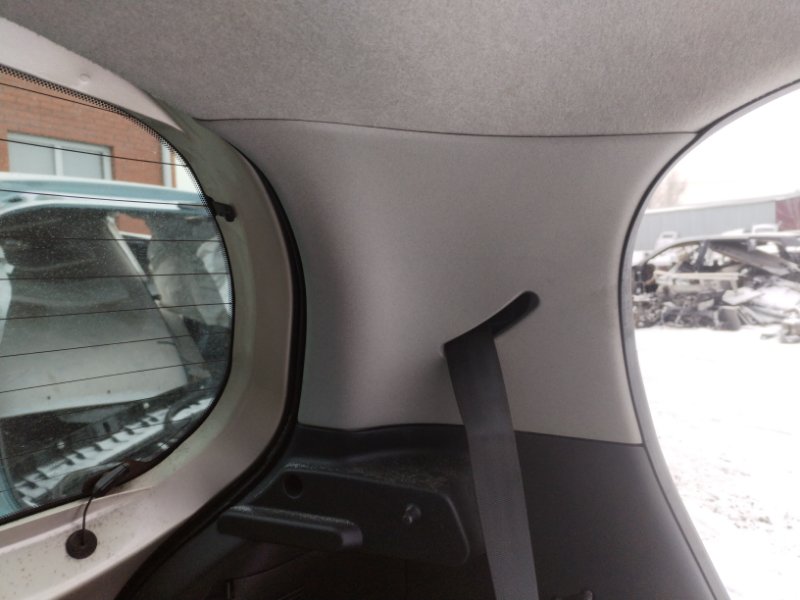 Обшивка багажника Toyota Vitz 2003 SCP13 2SZ-FE зад лев