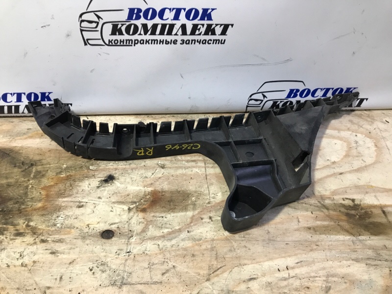 Клипса бампера Volvo V70 YK1BW985 B63245 зад прав