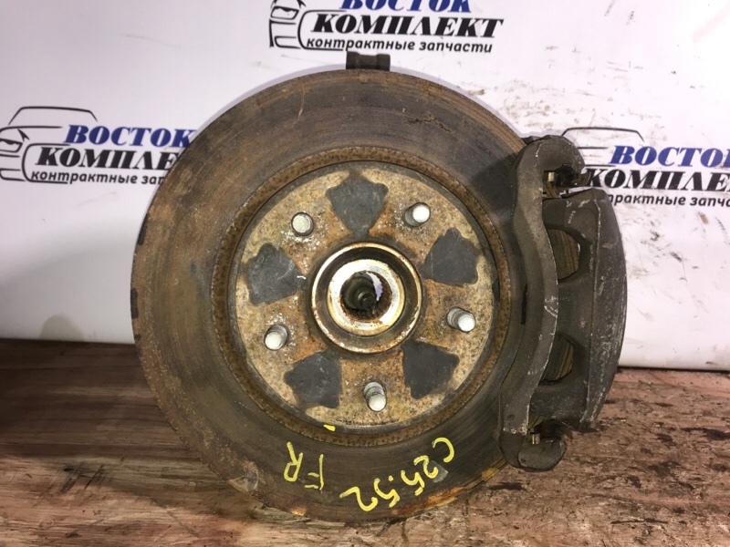 Ступица Nissan Serena 2006 CNC25 MR20DE перед прав