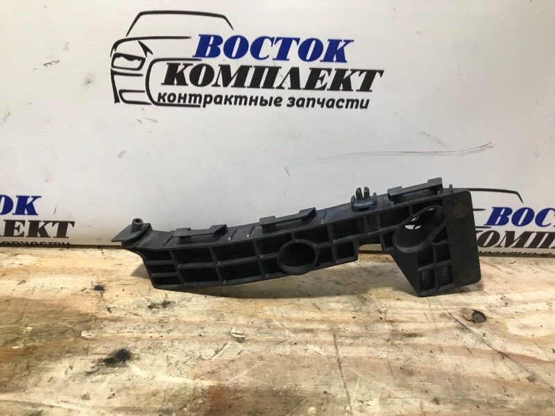 Клипса бампера Suzuki Solio MA15S K12B перед прав