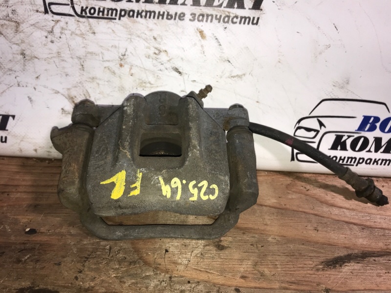 Суппорт Toyota Isis 2005 ANM15W 1AZ-FSE зад лев