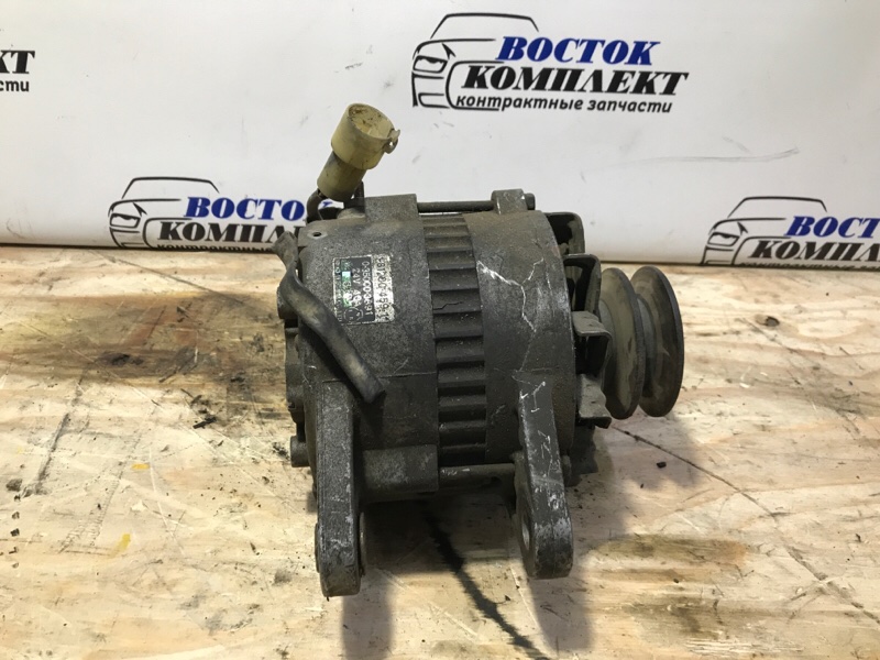 Генератор Isuzu Giga  8PD1