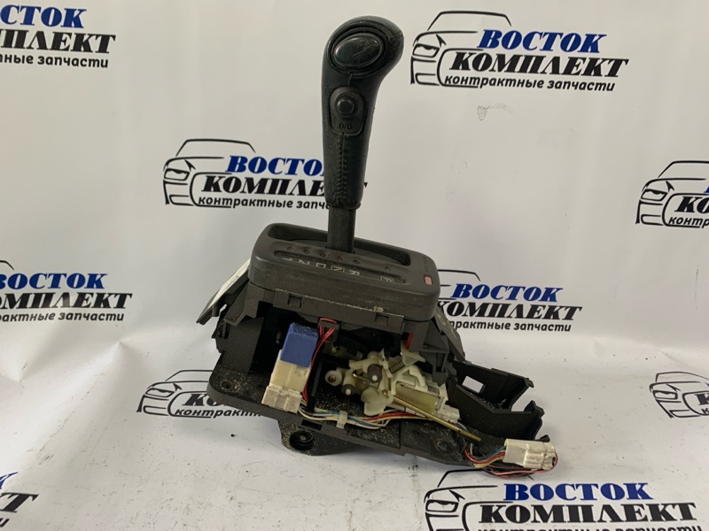 Рычаг переключения КПП Nissan X-Trail NT30 QR20DE