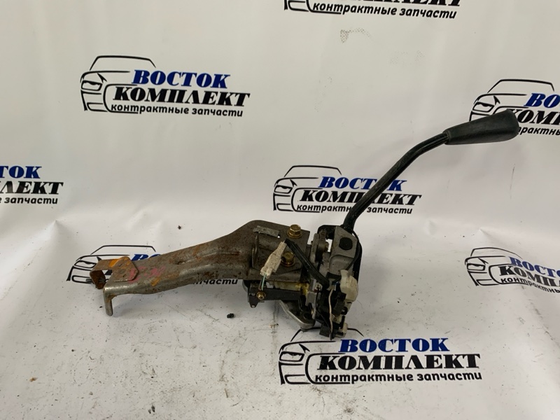 Рычаг переключения КПП Nissan Cube BNZ11 CR14DE