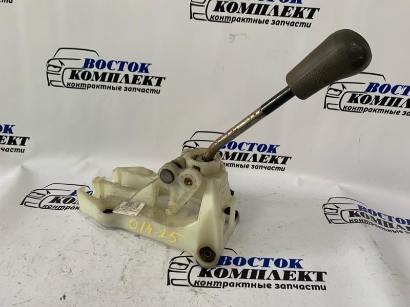 Рычаг переключения КПП Toyota Platz 2005 NCP12 1NZ-FE