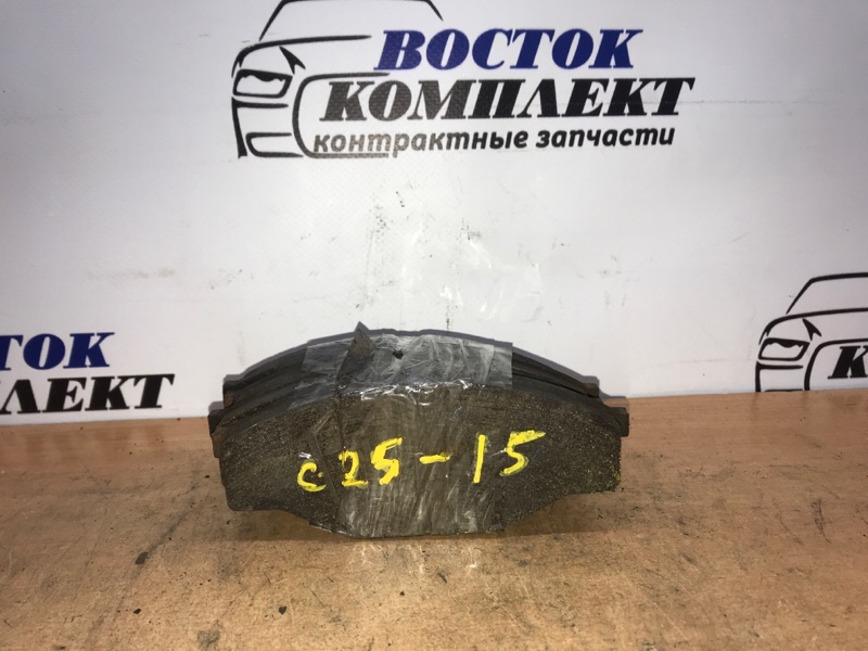 Колодки тормозные Toyota Hiace YH71V 3Y перед