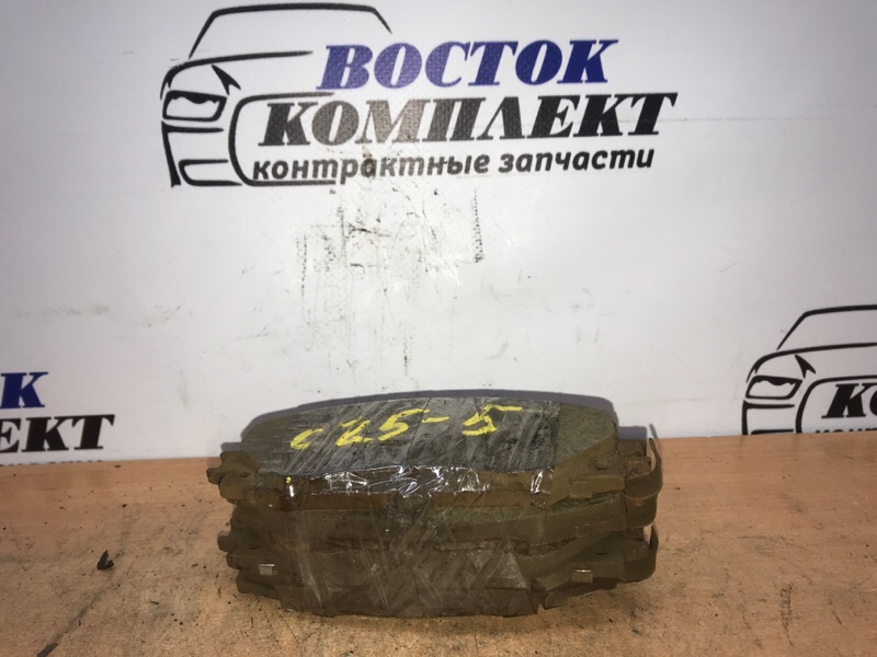 Колодки тормозные Toyota Voxy 2007 ZRR75W 3ZR-FAE перед