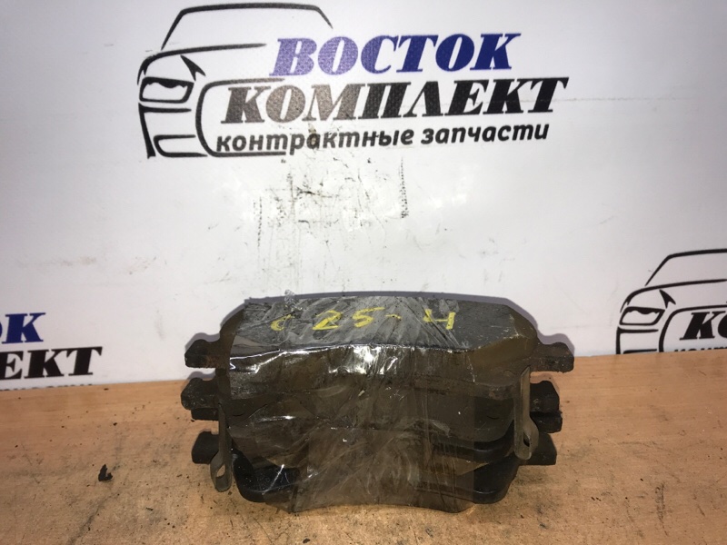 Колодки тормозные Toyota Avensis 2011 ZRT272 3ZR-FAE перед