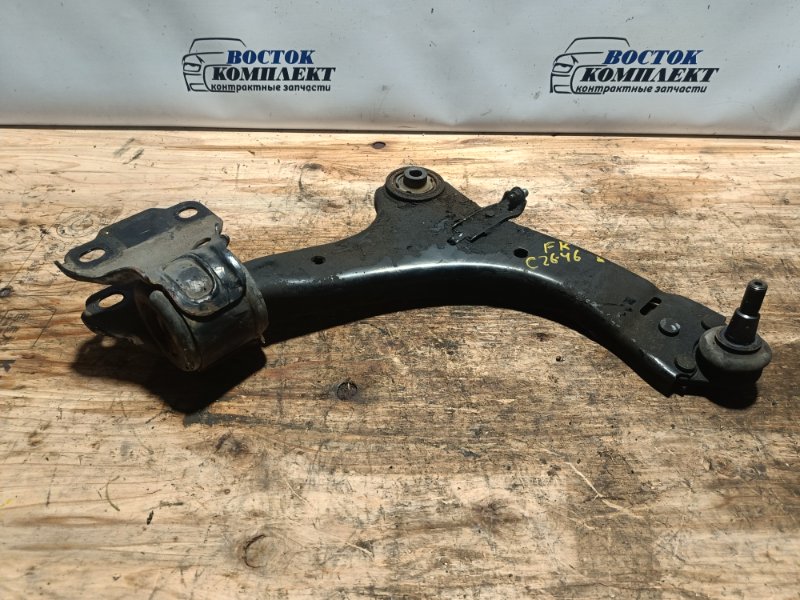 Рычаг подвески нижний Volvo V70 YK1BW985 B63245 перед прав