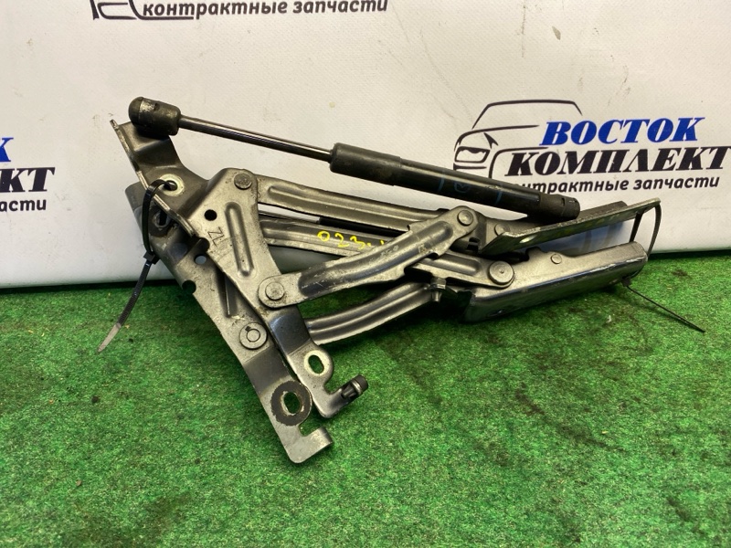 Амортизатор багажника Mazda Axela BL5FP ZY-VE